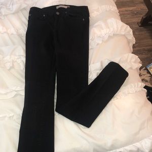 black capri jeans